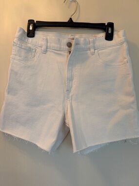 Faherty White Raw-Hem Denim Shorts